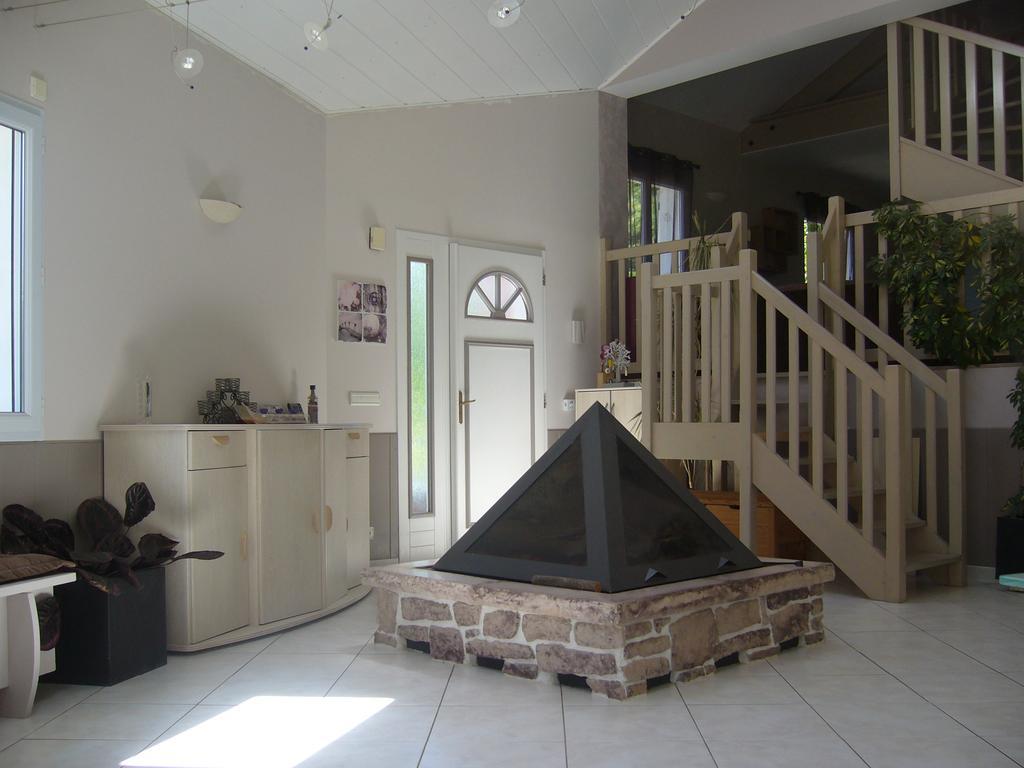 Le Jardin Ombrage Bed & Breakfast Saint-Paul-d'Izeaux Ngoại thất bức ảnh
