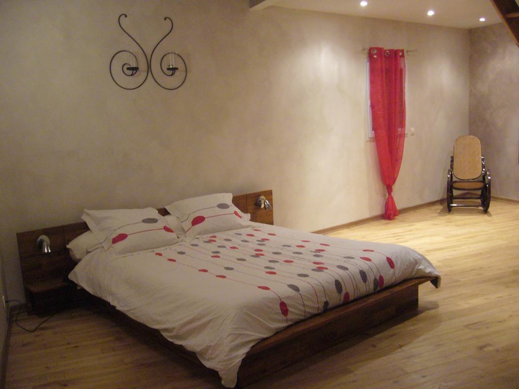 Le Jardin Ombrage Bed & Breakfast Saint-Paul-d'Izeaux Ngoại thất bức ảnh