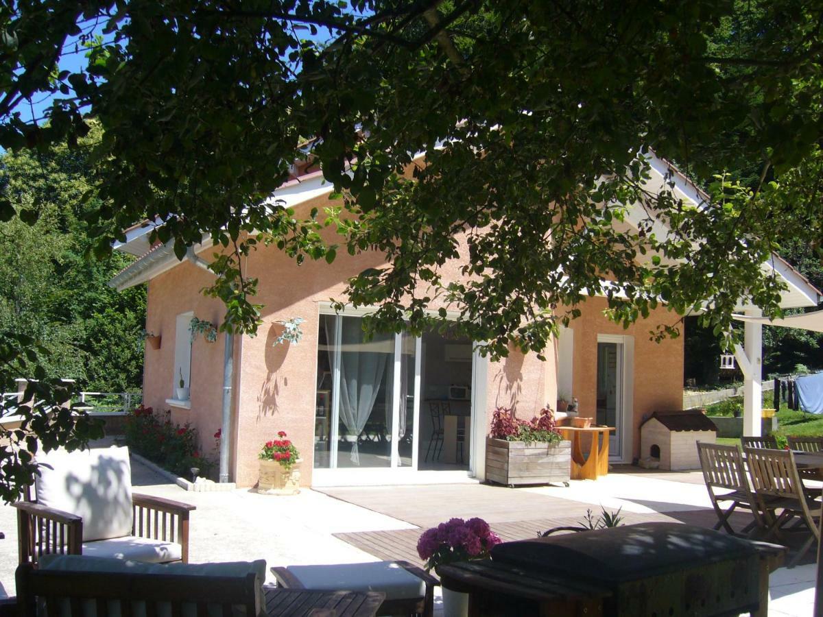Le Jardin Ombrage Bed & Breakfast Saint-Paul-d'Izeaux Ngoại thất bức ảnh